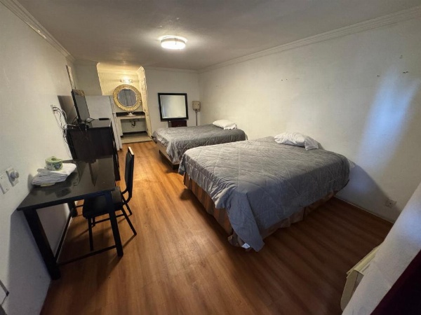 Vista Motel - Riverside image 12